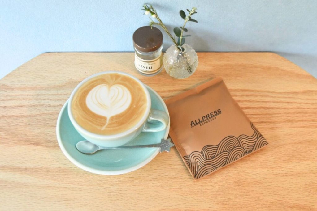 kissa kodno, cafe latte, allpress, drippack